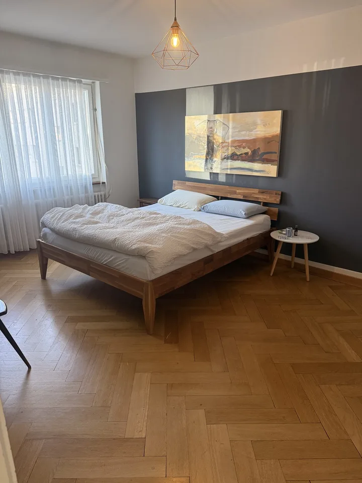 Möblierte 3.5-Zimmer-Altbauwohnung zur UNTERMIETE  nur wenige Schritte vom Bahnhof Oerlikon