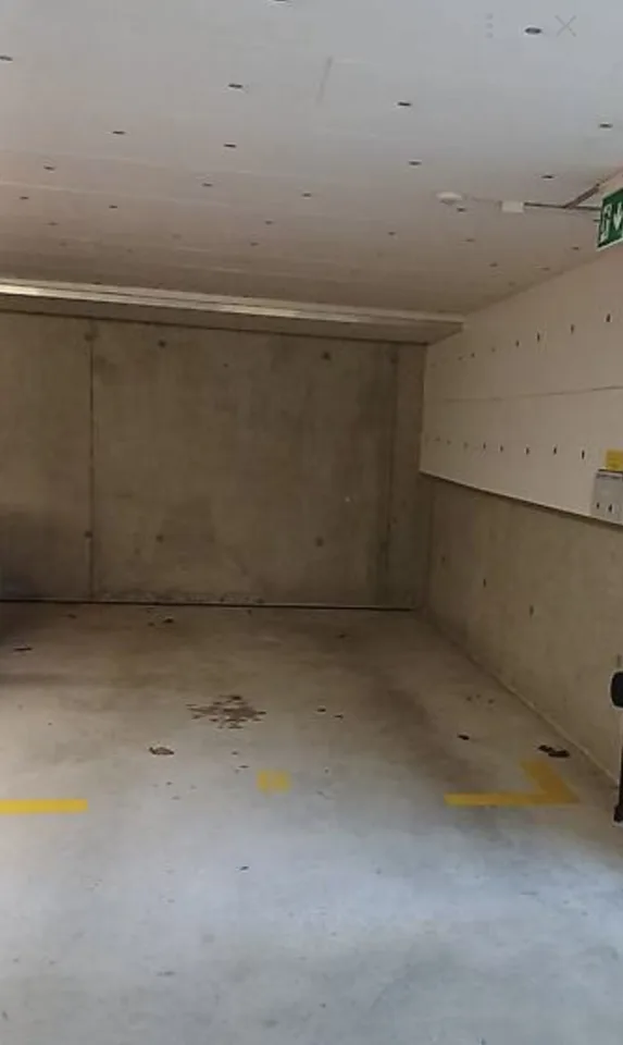 Tiefgaragen parkplatz