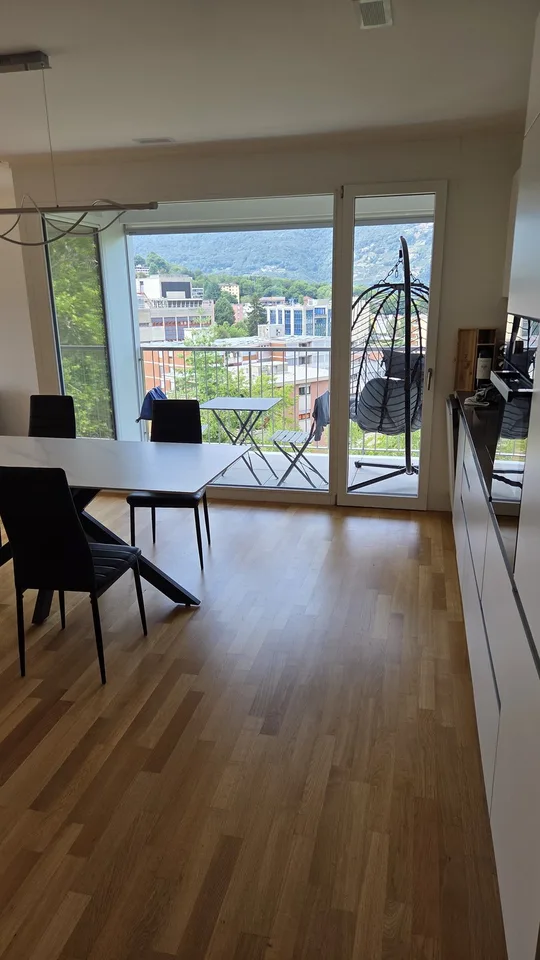 Helles, großes und möbliertes Apartment