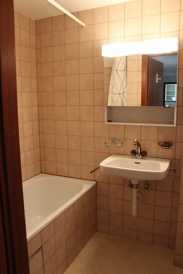 🏡 Furnished Flatshare Room (28 m²) near Roche & the Rhine – move-in ready