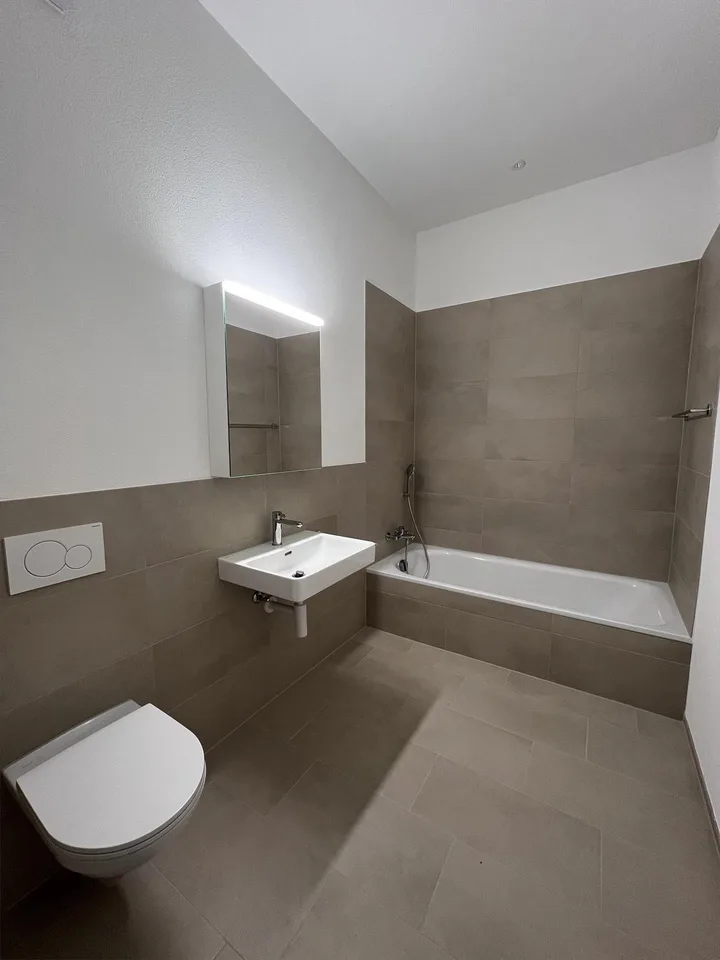 Modern, hell und grosszügig – 4.5-Zimmerwohnung im Neubau – Foto 7 von 9