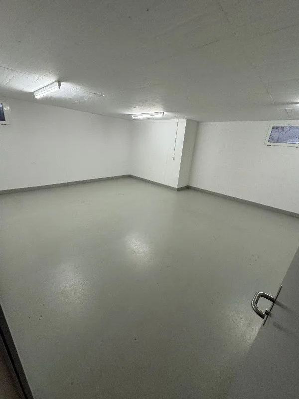 34 m² grosser Hobby-, Bastel- oder Lagerraum – Strom inklusive