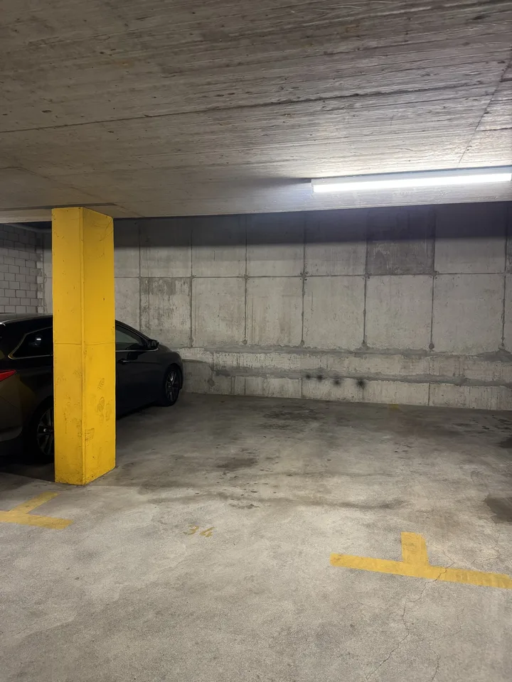 Tiefgaragen Parkplatz Winkel