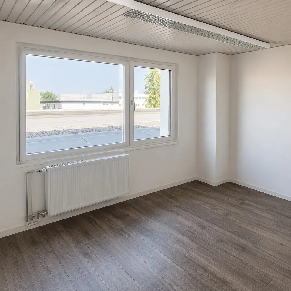 Sehr helles Büro oder Praxiszimmer in Au Wädenswil für nur CHF 400