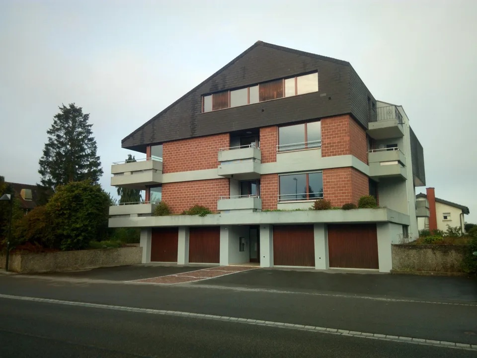 Im Zentrum von Berikon: Leben fast wie in einer Villa