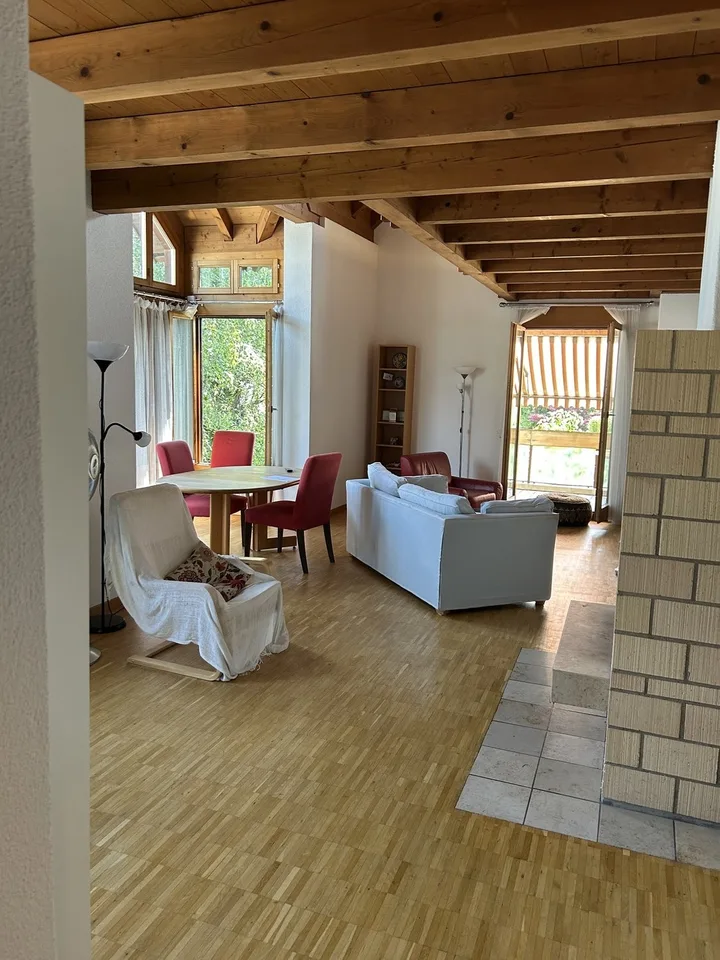 Einmalige 3.5-Zimmerwohnung voller Charme mit grosszügiger Galerie