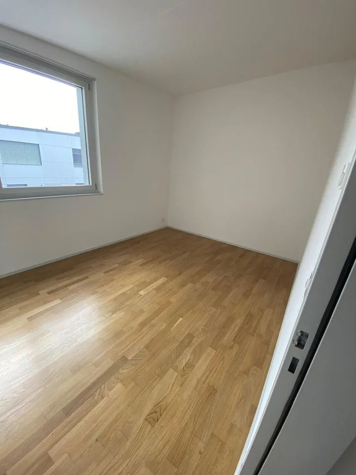 Beautiful room in a 2-storey flat