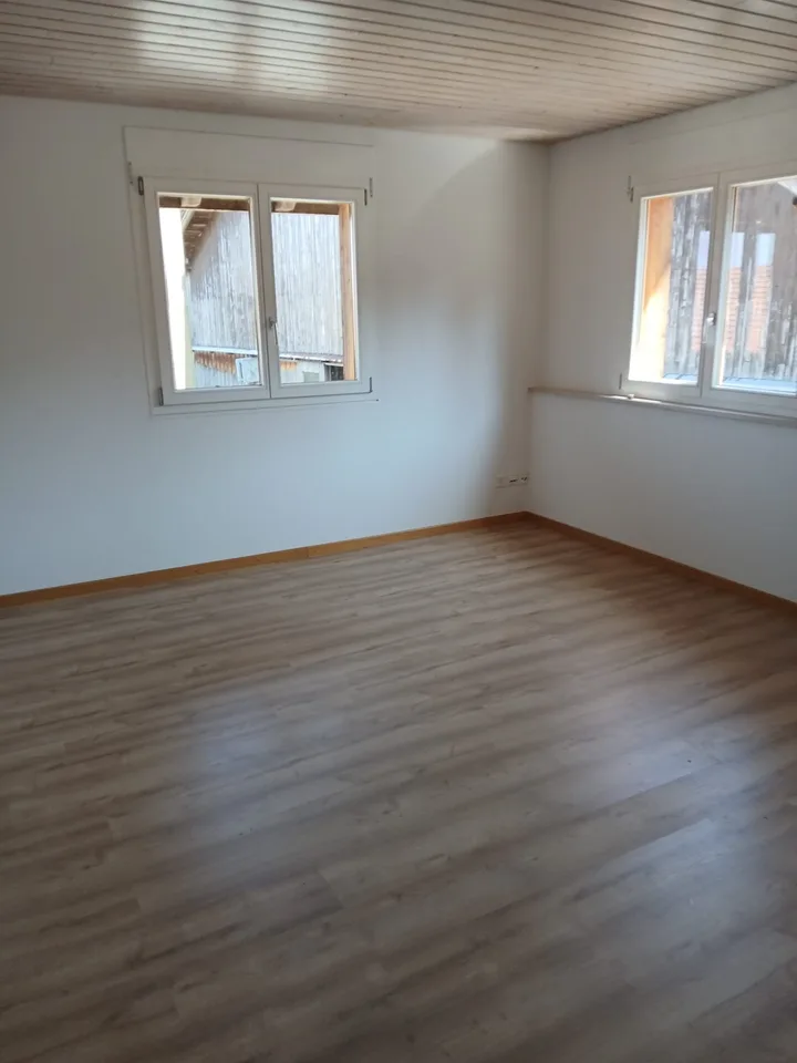Naturverbunden & Modern: Grosszügige 3.5-Zi.-Wohnung auf dem Bauernhof