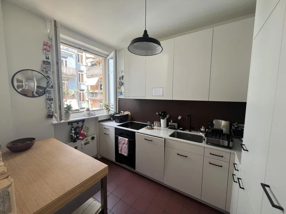 Helle 2.5Z-Wohnung in bester Lage in Zürich Enge