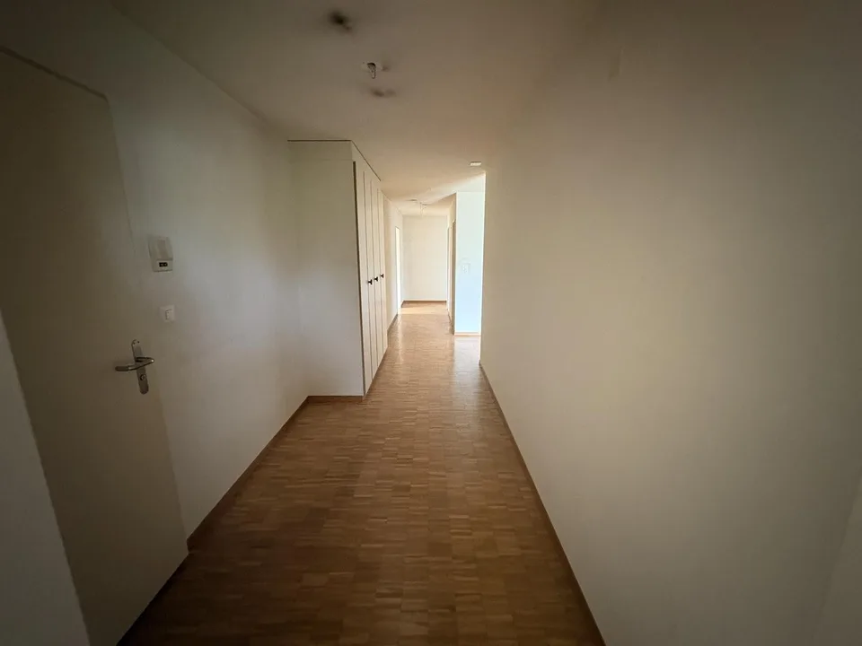 Frisch sanierte 3.5-Zimmerwohnung mit rund 100 m² in Bülach