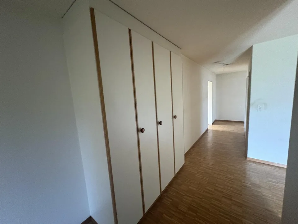 Frisch sanierte 3.5-Zimmerwohnung mit rund 100 m² in Bülach