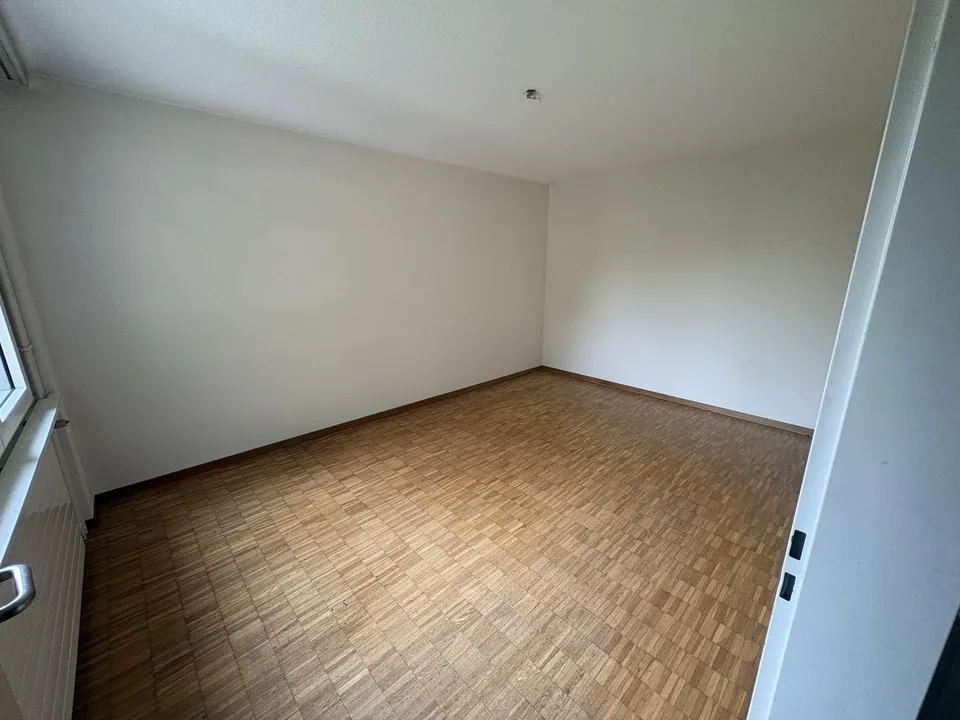 Frisch sanierte 3.5-Zimmerwohnung mit rund 100 m² in Bülach
