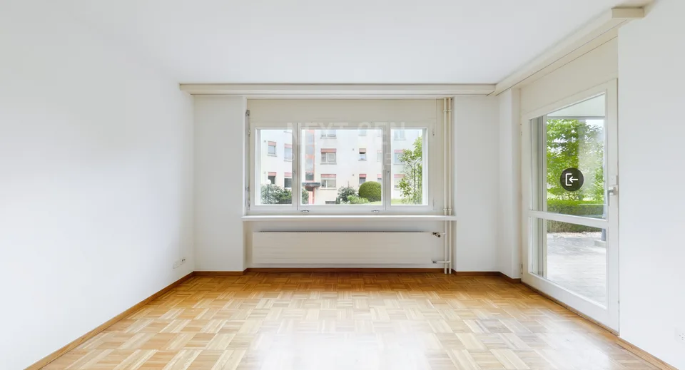 Gemütliche 4-Personen WG in Zürich mit Wohnzimmer & Balkon