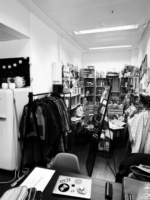 Gewerbe zum Vermieten. Können als Showroom oder andere Gewerbe benutz werden