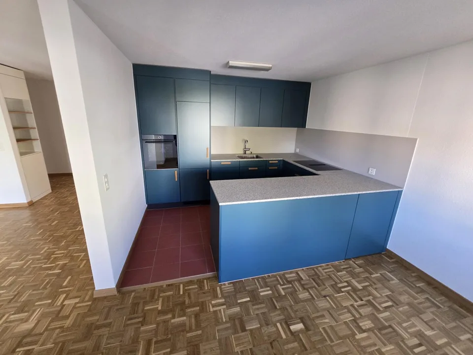 Neu sanierte 4.5-Zimmerwohnung am Rande von Schlieren.