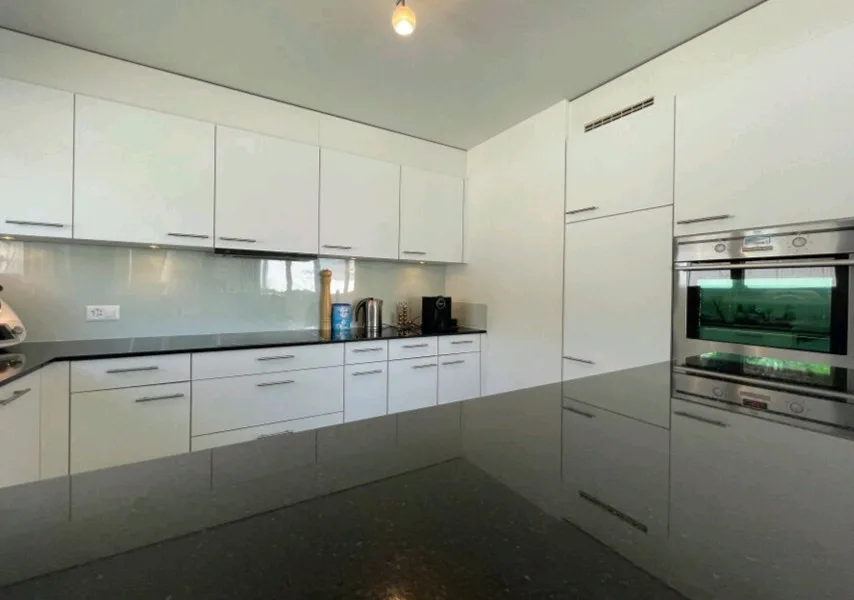 Helle 4½-Zimmer-Maisonette-Attikawohnung mit 60m² Terrasse + Weitsicht
