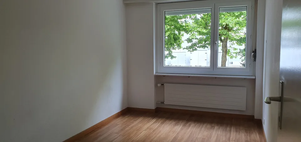 Befristet wohnen mit Weitblick in Spreitenbach!