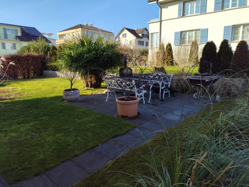 4.5-Zi-Dachwohnung mit eigenem Gartensitzplatz – Rothenburg