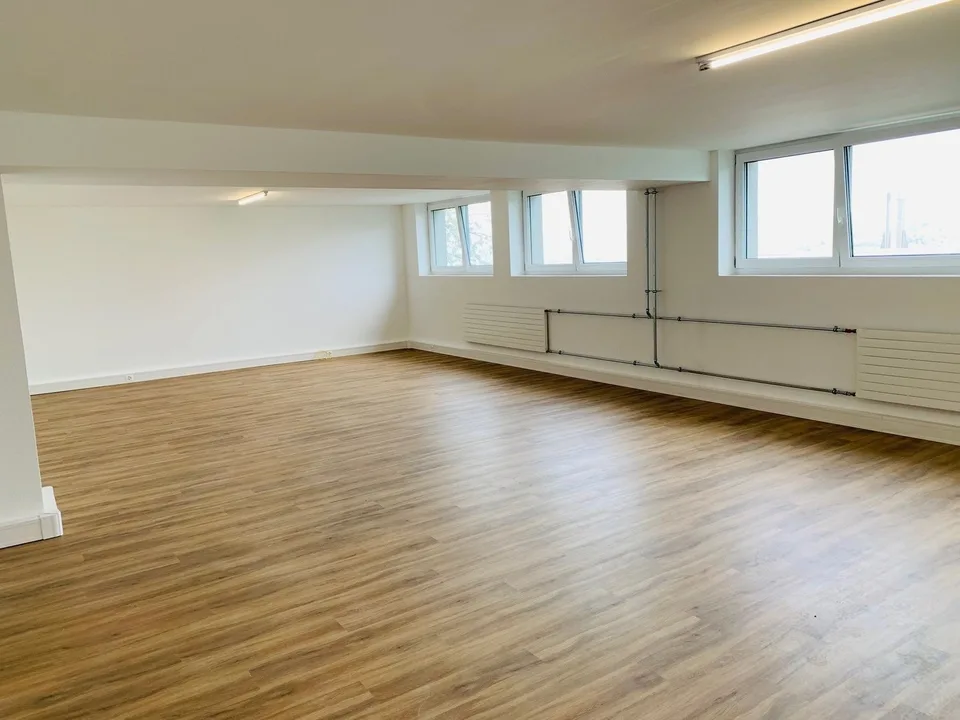 Flexible Gewerbefläche in Horgen!- Ideal für Büro, Praxis oder Atelier – Foto 11 von 13