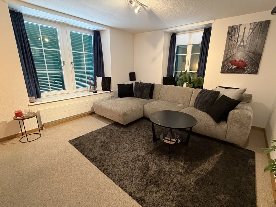 Ruhige 2½-Zimmer-Wohnung mit Balkon im Herzen von Wädenswil