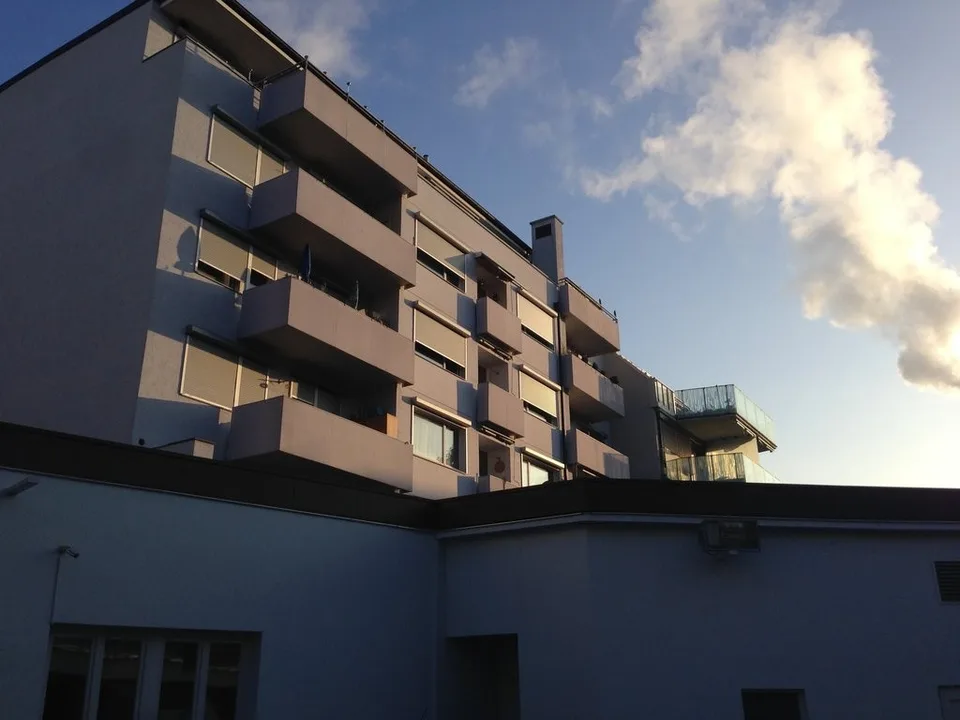 sanierte 2-Zimmerwohnung mit Balkon beim Voltaplatz