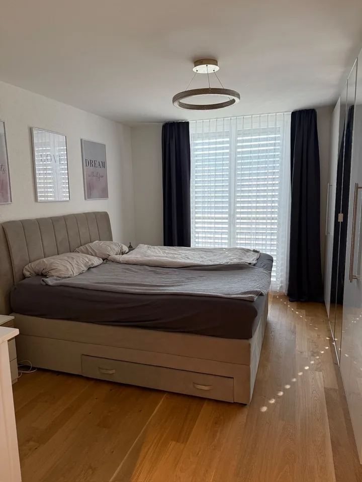 Moderne 4.5 Zimmer-Neubauwohnung
