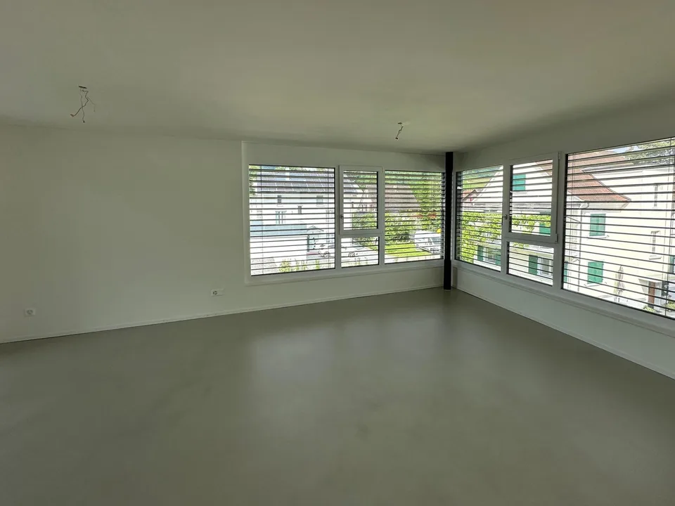 Moderne und Lichtdurchflutete Wohnung!