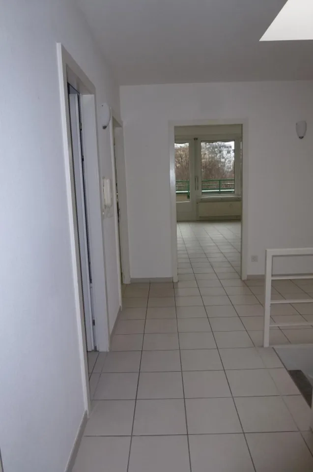 Nachmieter gesucht: 4.5-Zimmer-Maisonette in Binningen – Nähe Zoo Basel