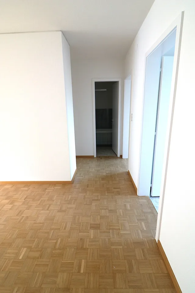 Praktische 4½  Zimmerwohnung im Spiegel!