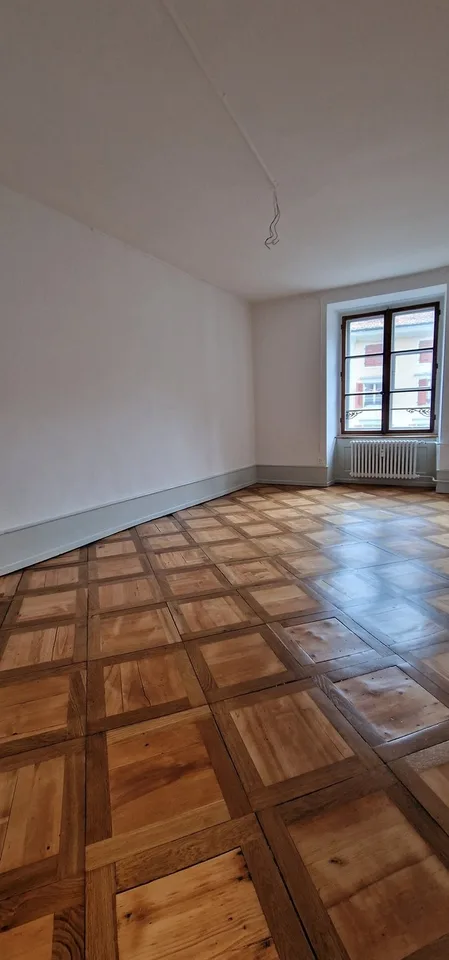 Gioiello del centro storico parzialmente rinnovato / 2° piano con ascensore – foto 6 di 7
