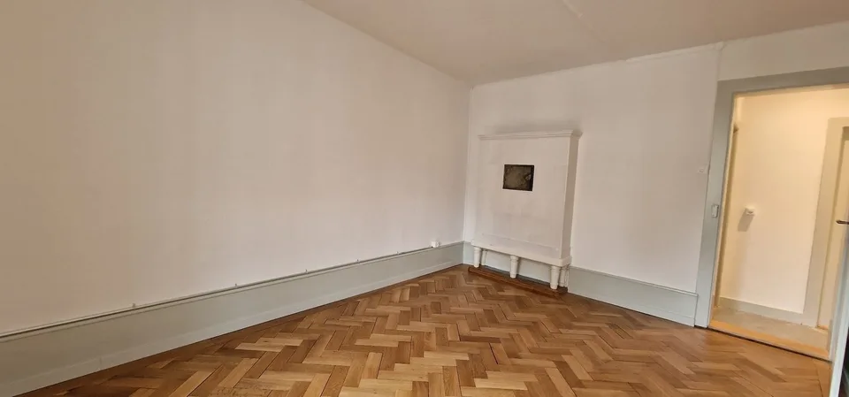 Gioiello del centro storico parzialmente rinnovato / 2° piano con ascensore – foto 7 di 7