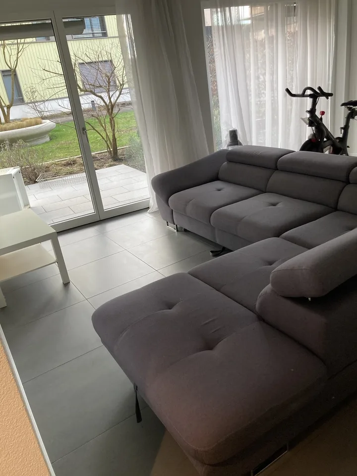 2½ ZI-WOHNUNG IN FREIENBACH (SZ), MÖBLIERT, TEMPORÄR