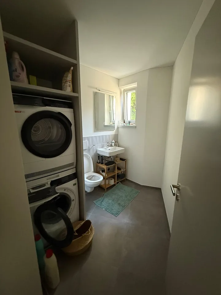 Charming 4.5 rooms apartment in the heart of Zurich Werd