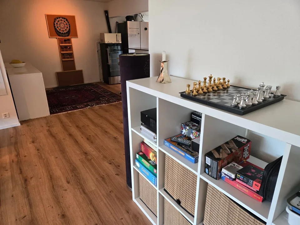 Social WG in newly renovated 141m² flat – 15min to HB / Limmat nearby
