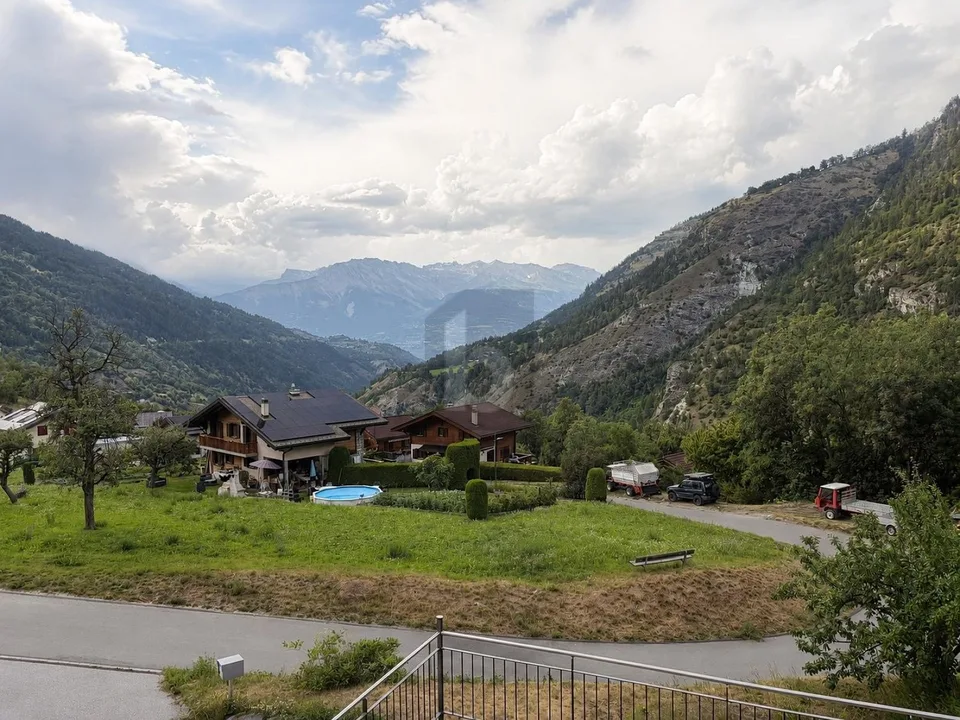 GÉNÉREUSE, LUMINEUSE ET VUE PANORAMIQUE