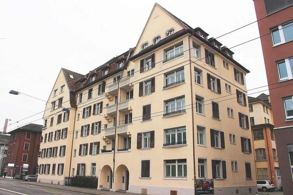 ZENTRALER PARKPLATZ ZU VERMIETEN! MANESSESTRASSE 198/200 IN 8045 ZÜRICH
