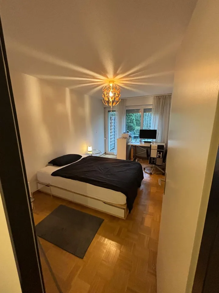 All-inclusive: Möbliertes Zimmer mit eigener Terrasse – ideal für berufstätige Wochenaufenthalter