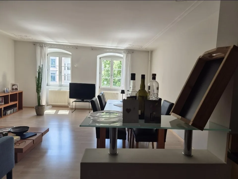 Altstadt - charmante 3-Zimmer-Wohnung im Herzen von Schaffhausen