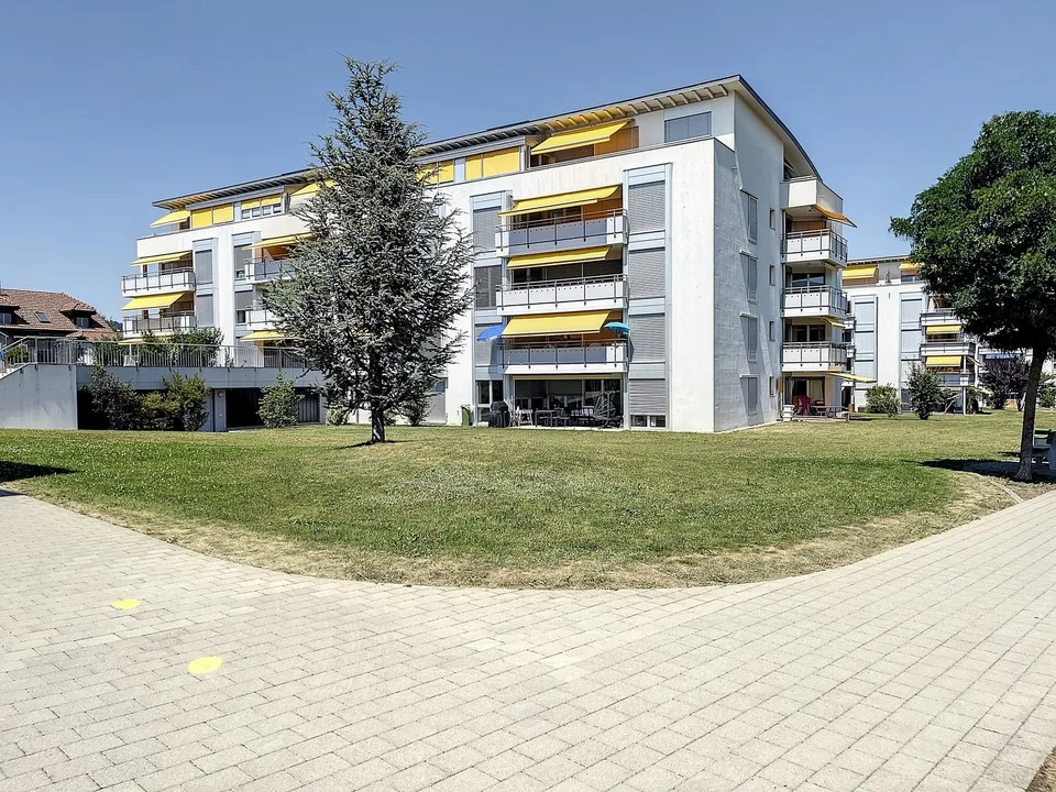 3½ SPACIEUX LOGEMENT