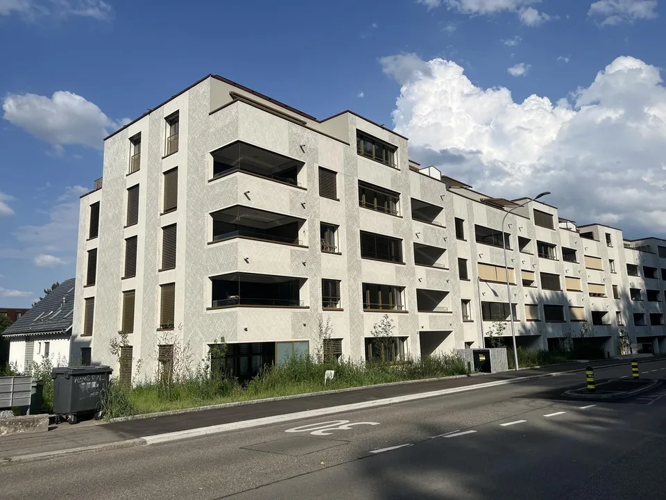 Neubau Erstbezug - WG-Zimmer in hochwertiger 4.5-Zimmer-Wohnung in Zürich-Seebach