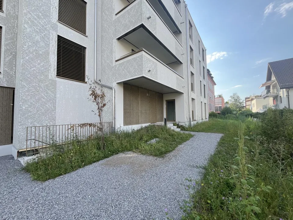 Neubau Erstbezug - WG-Zimmer in hochwertiger 4.5-Zimmer-Wohnung in Zürich-Seebach