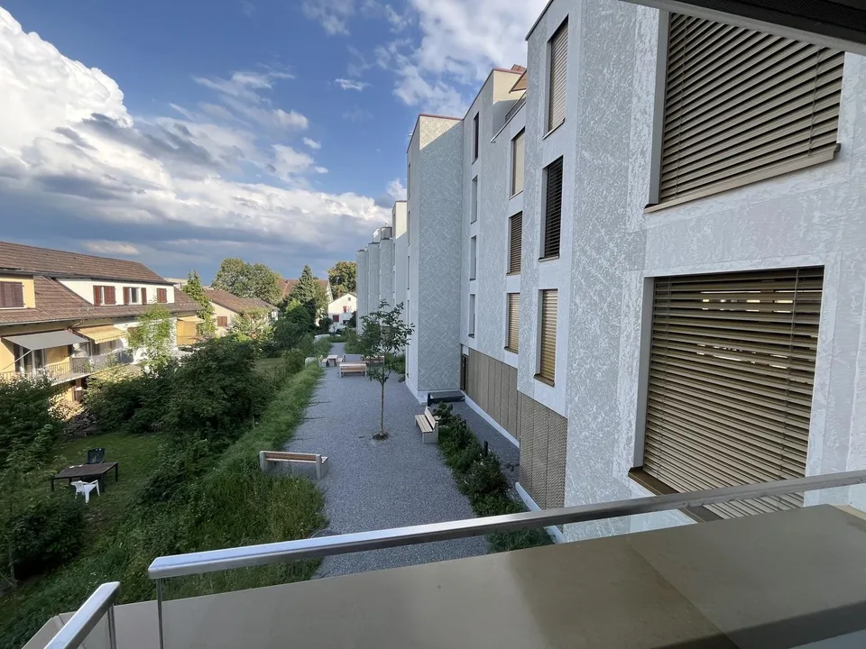 Neubau Erstbezug - WG-Zimmer in hochwertiger 4.5-Zimmer-Wohnung in Zürich-Seebach