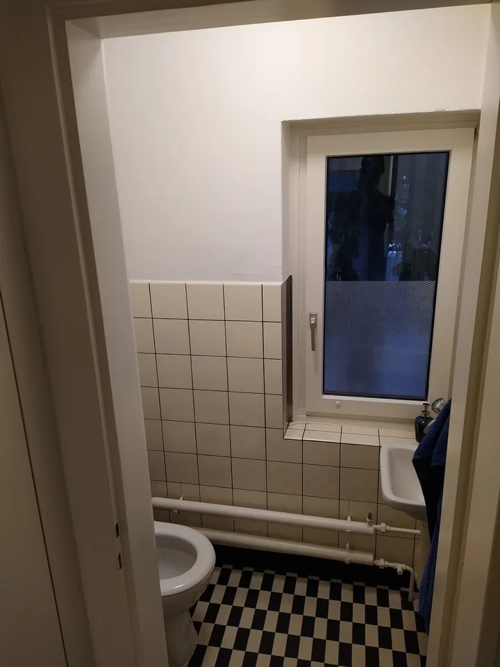 Formazione di un appartamento condiviso di 2 persone confortevole a Glattbrugg