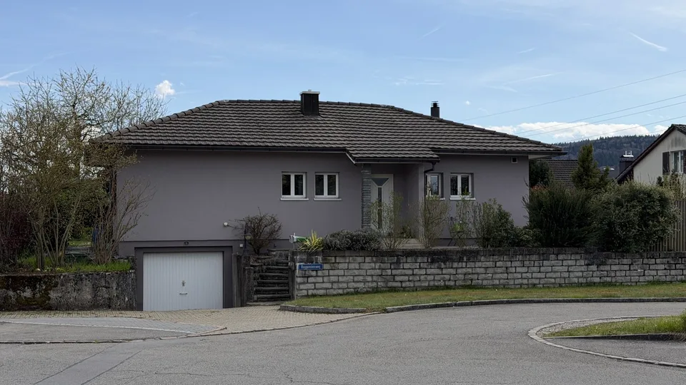 Einfamilienhaus mit Garten