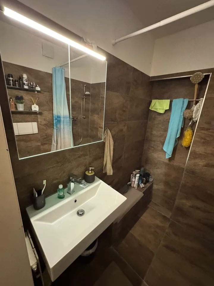Charmante 2.5 / 3 Zimmerwohnung