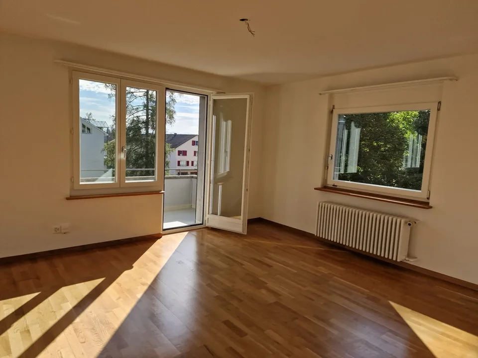 3.5-Zimmer Wohnung in gepflegter Altliegenschaft (1. OG, 76m2, Renovation 2022)
