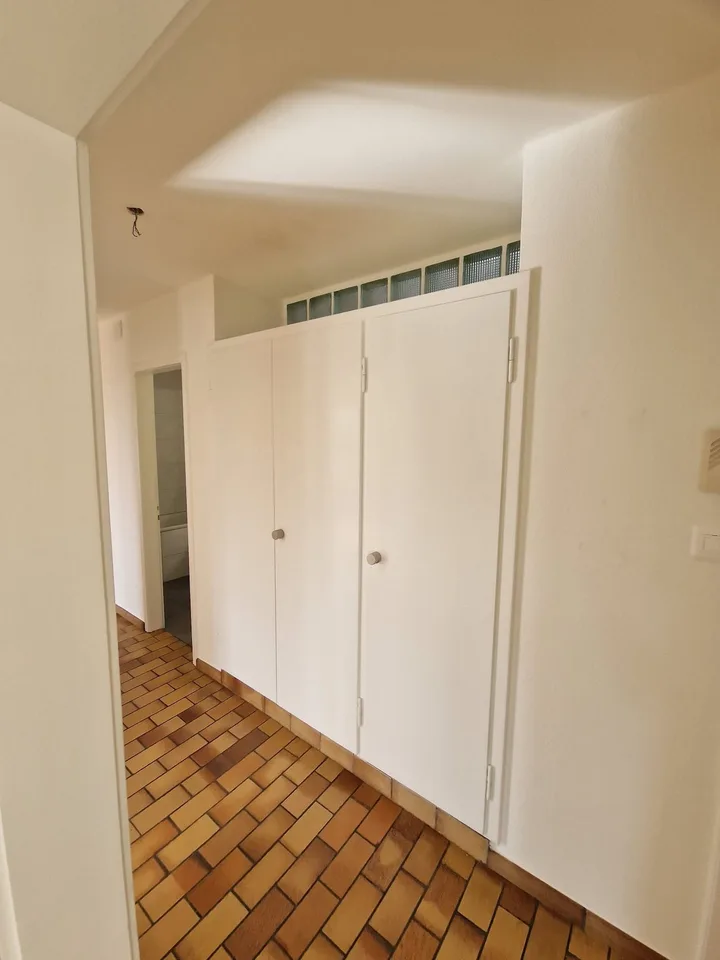 3.5-Zimmer Wohnung in gepflegter Altliegenschaft (1. OG, 76m2, Renovation 2022)