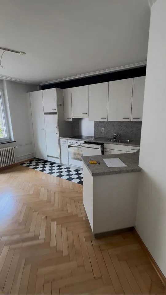 Fully furnished room in Zurich city (Kreis 10) with all bills included + cleaning