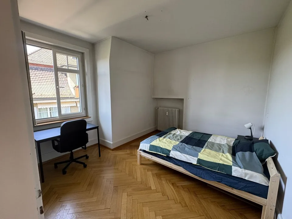 Fully furnished room in Zurich city (Kreis 10) with all bills included + cleaning