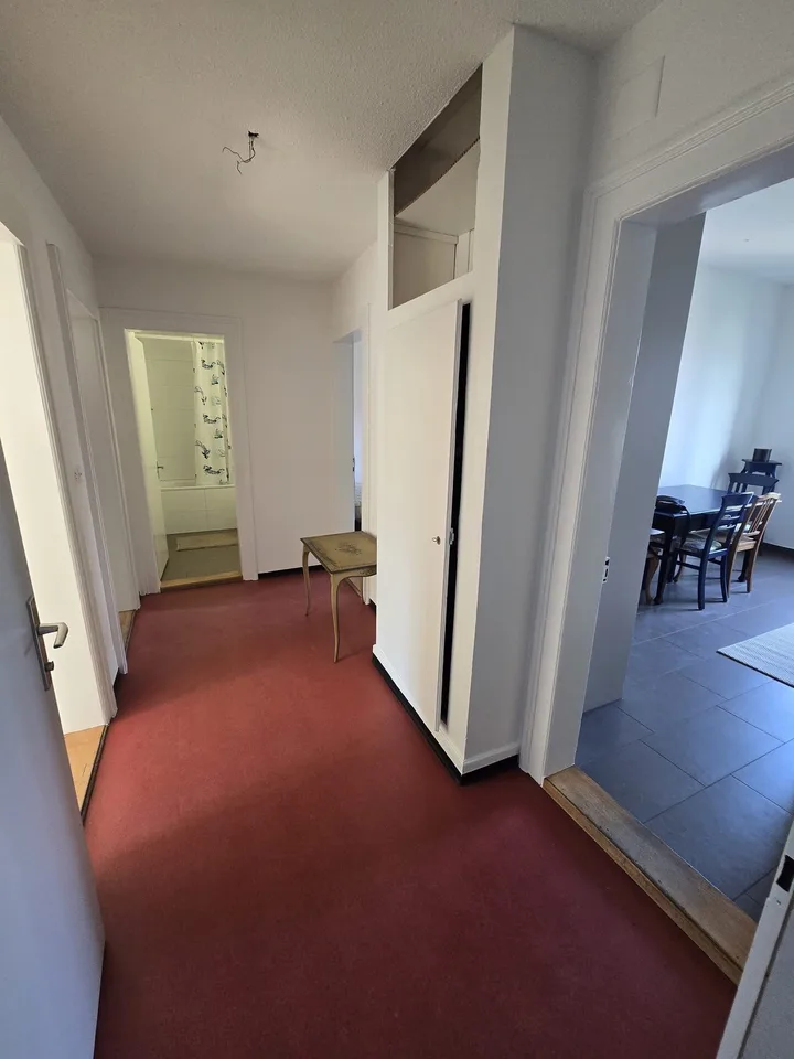 WG Zimmer ab sofort möbliert zu vermieten